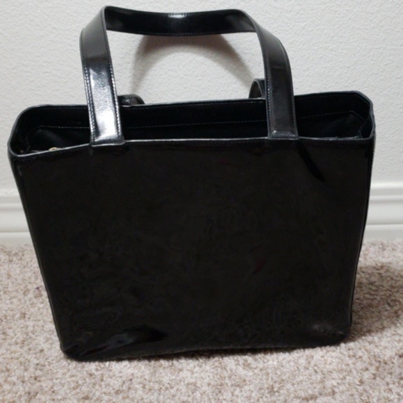 CHANEL SHOULDER Bag - Picture 6 of 8